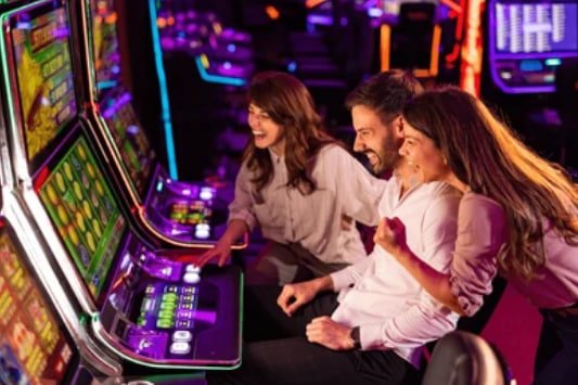 slots demo pg